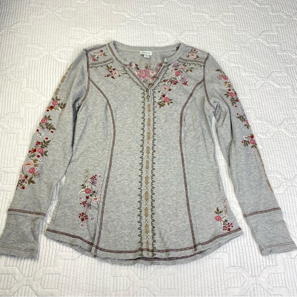 Sundance Fayette Floral Henley Womens Gray Sz L Embroidered Waffle Knit Shirt - Picture 3 of 12